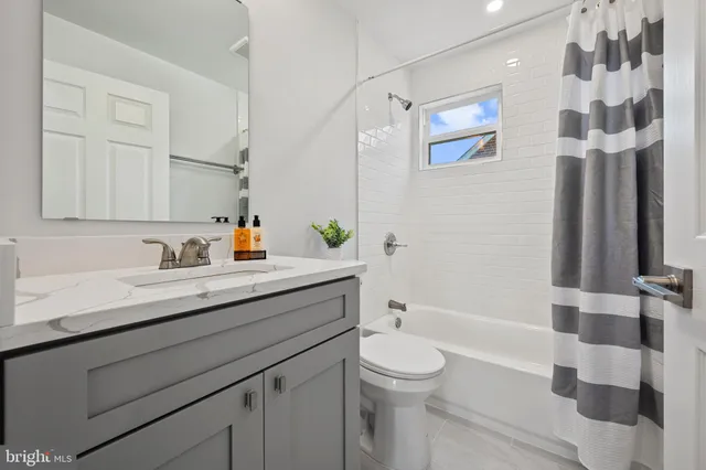 $6,800 | 708 Hankin Street, Silver Spring, MD 20910