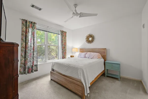 $1,995 | 100 Bucksley Lane, Unit 306, Charleston, SC 29492