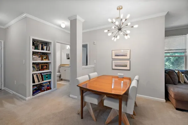 $1,995 | 100 Bucksley Lane, Unit 306, Charleston, SC 29492