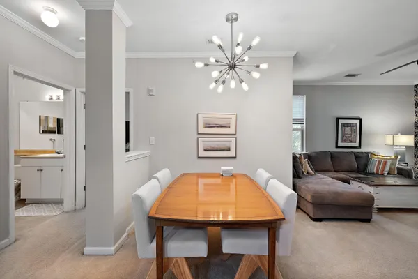 $1,995 | 100 Bucksley Lane, Unit 306, Charleston, SC 29492