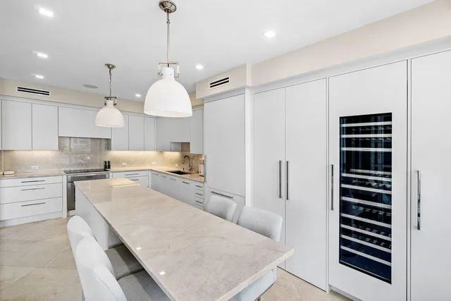 $1,965,000 | 3720 South Ocean Boulevard, Unit 603, Highland Beach, FL 33487