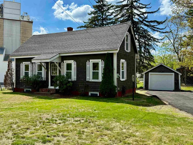 $326,000 | 516 Hall Street, Bow, NH 03304