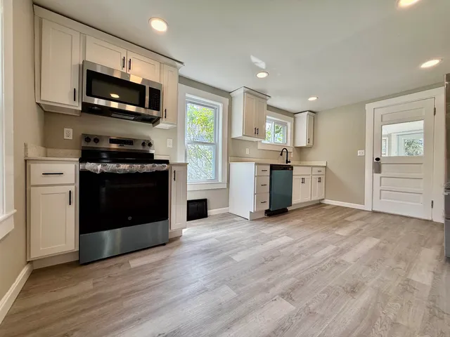 $326,000 | 516 Hall Street, Bow, NH 03304