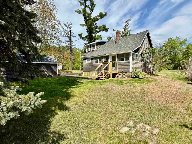 $326,000 | 516 Hall Street, Bow, NH 03304