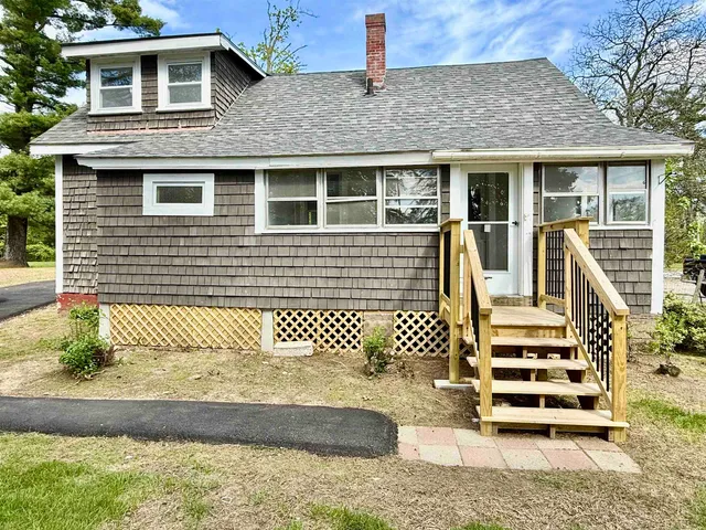 $326,000 | 516 Hall Street, Bow, NH 03304