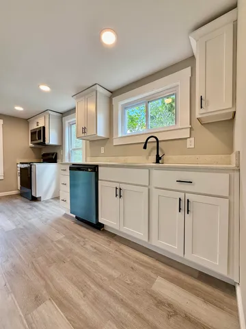 $326,000 | 516 Hall Street, Bow, NH 03304