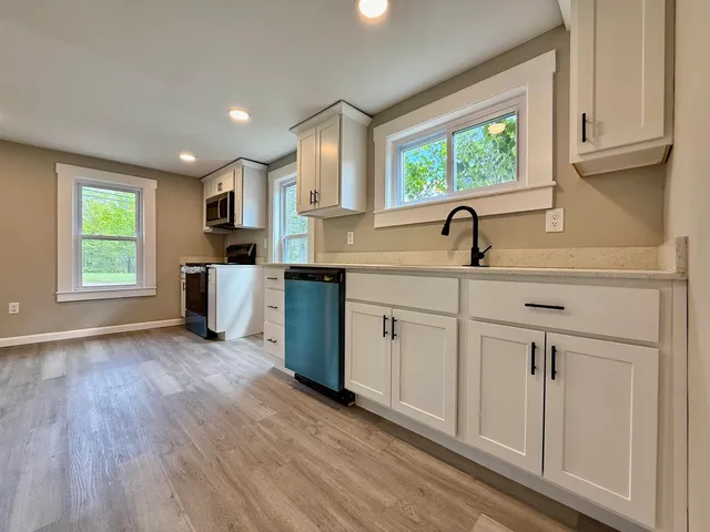 $326,000 | 516 Hall Street, Bow, NH 03304