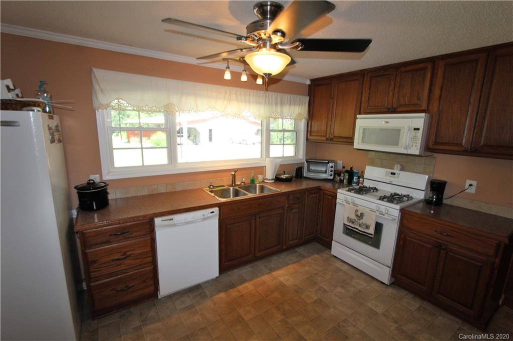 308 Allen Pond Road Wadesboro, NC 28170 - Photo 21 of 35 Gallery Image 21