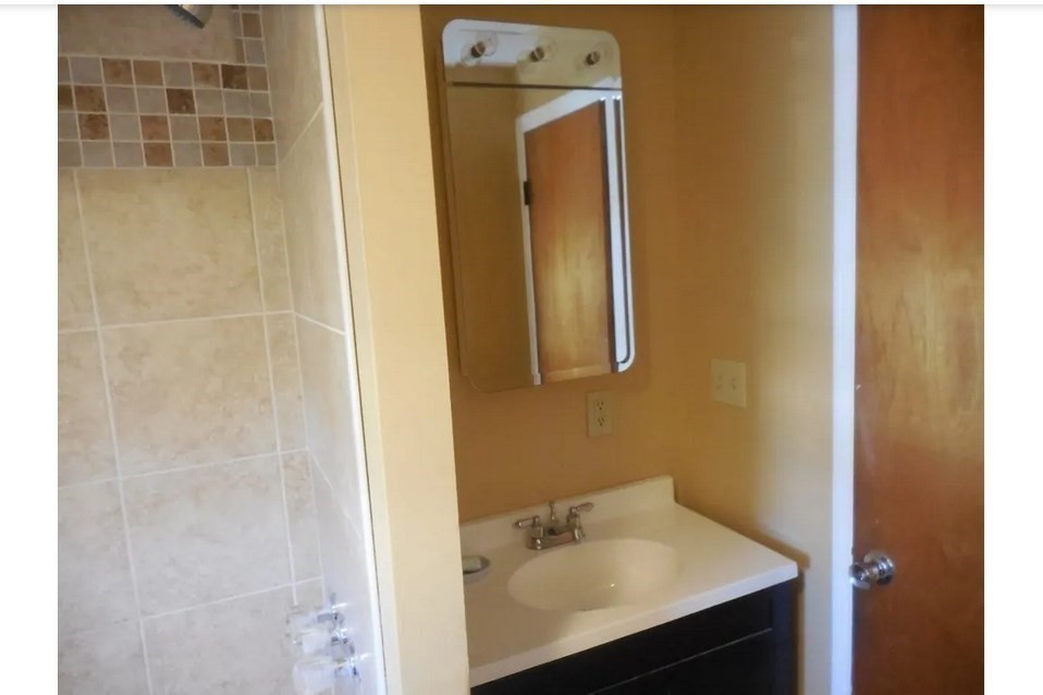 147 Jefferson Street Fall River, MA 02721 - Photo 6 of 24