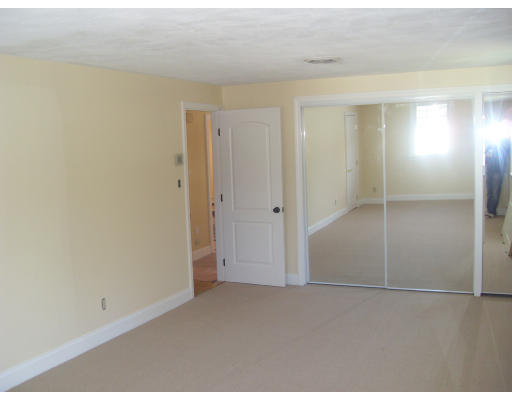 18 Plymouth Road Peabody, MA 01960 - Photo 16 of 25 Gallery Image 16