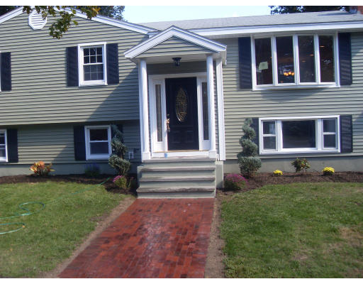 18 Plymouth Road Peabody, MA 01960 - Photo 2 of 25 Gallery Image 2