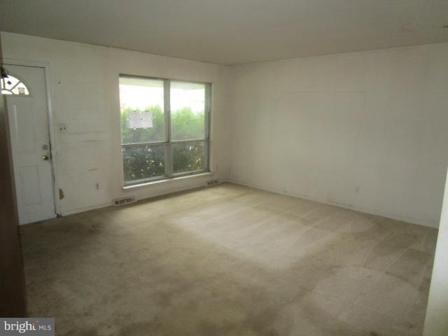 9804 Plowline Road Randallstown, MD 21133 - Photo 10 of 20 Living Room