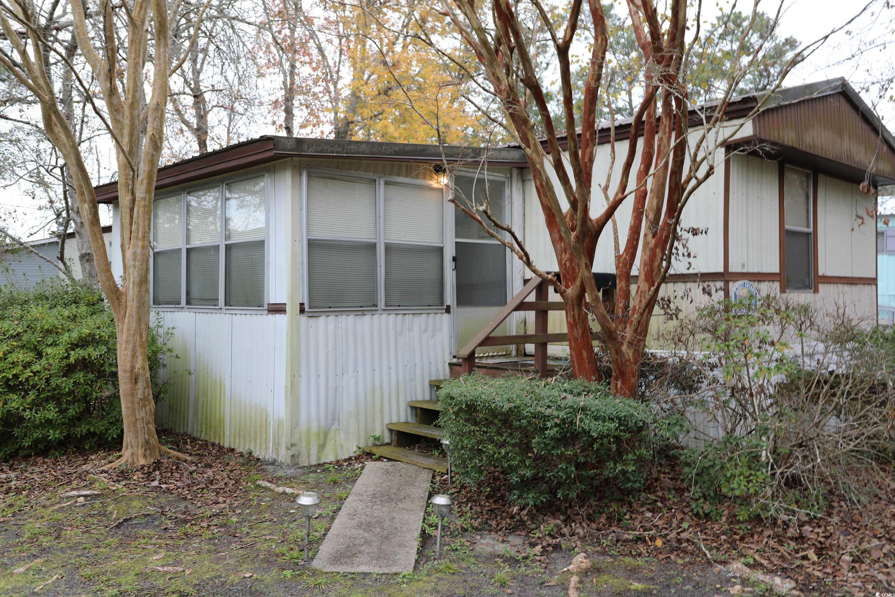 724 1st Street Murrells Inlet, SC 29576 - Photo 3 of 18