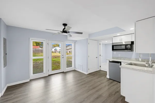 $350,000 | 421 North Charlotte Avenue, Waynesboro, VA 22980