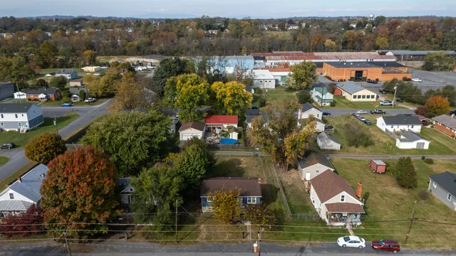 $350,000 | 421 North Charlotte Avenue, Waynesboro, VA 22980