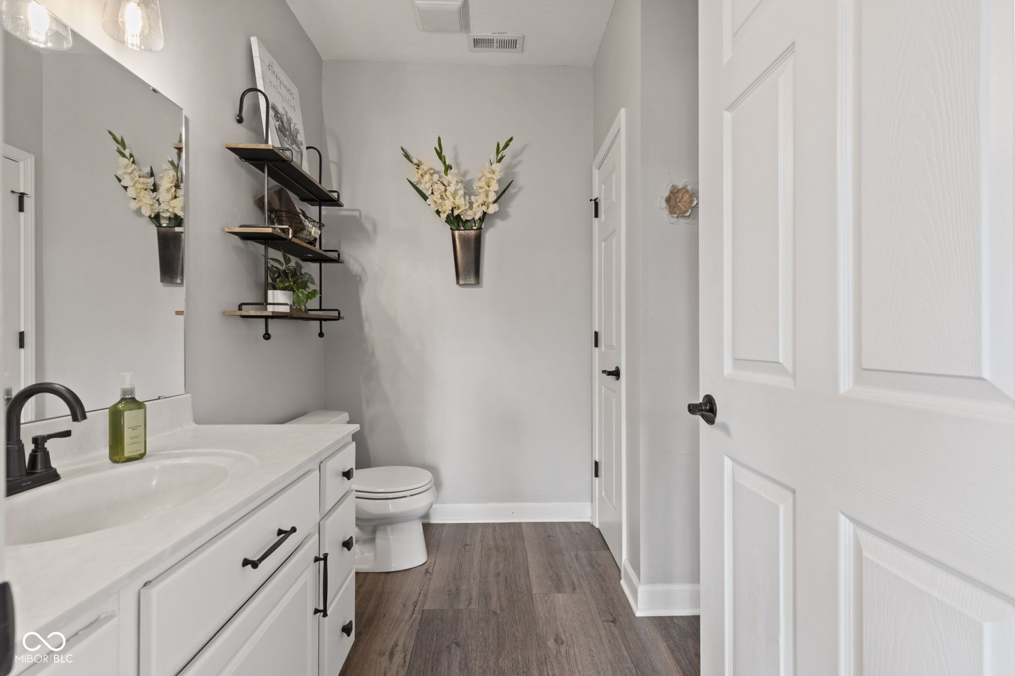 1447 Shadow Ridge Road Carmel, IN 46280 - Photo 10 of 28 Gallery Image 10