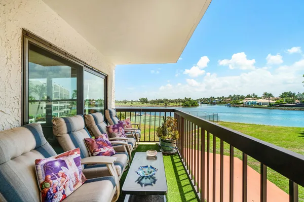 $5,000 | 374 Golfview Road, Unit 205, North Palm Beach, FL 33408