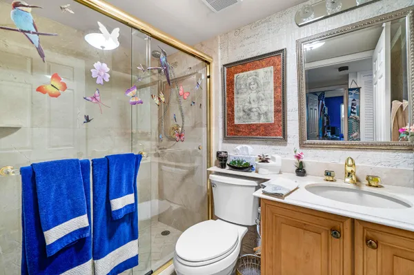 $5,000 | 374 Golfview Road, Unit 205, North Palm Beach, FL 33408