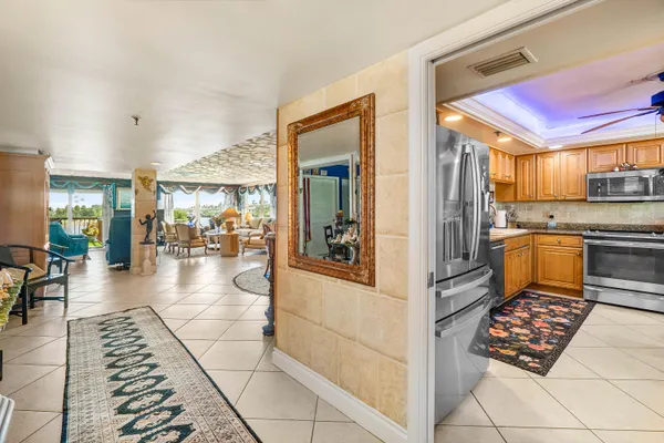 $5,000 | 374 Golfview Road, Unit 205, North Palm Beach, FL 33408