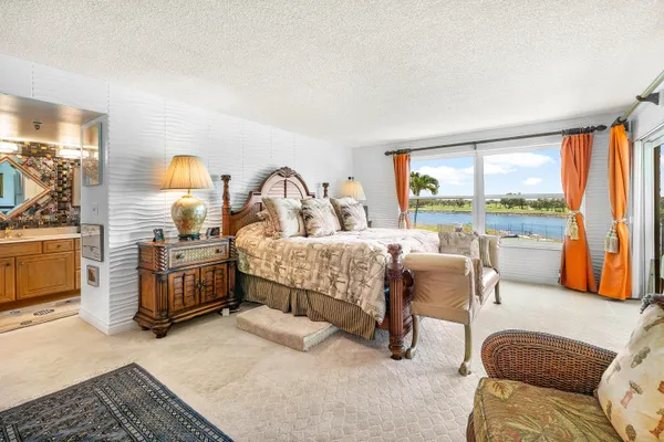 $5,000 | 374 Golfview Road, Unit 205, North Palm Beach, FL 33408