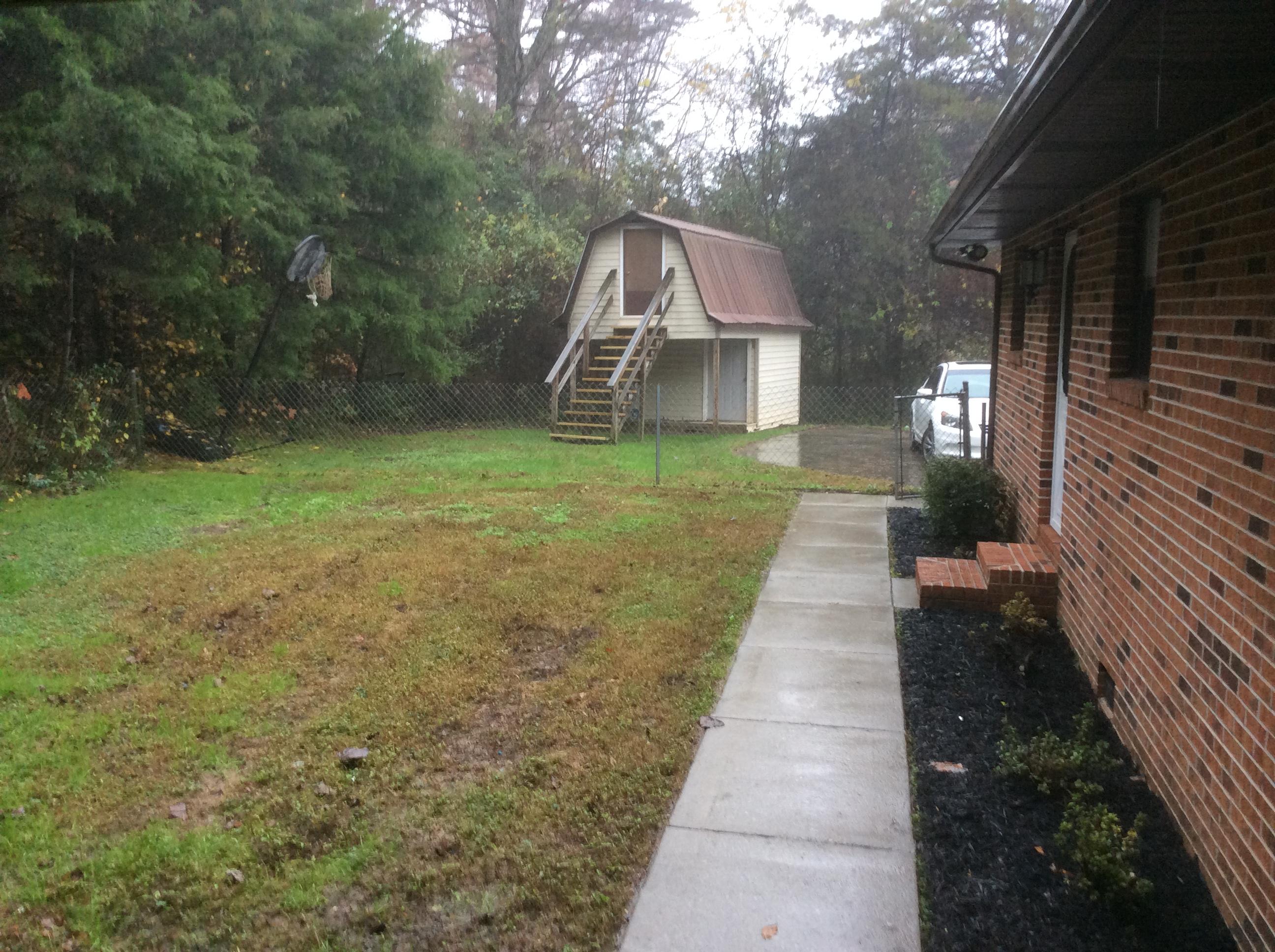 429 Hidden Valley Road Clinton, TN 37716 - Photo 5 of 28 99F11EB2-CD13-4812-B9EF-3FBEAC4DD87A