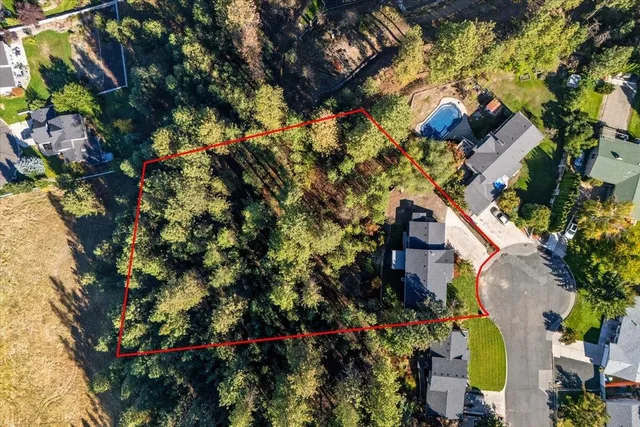 $585,000 | 11815 North King Arthur Drive, Spokane, WA 99218