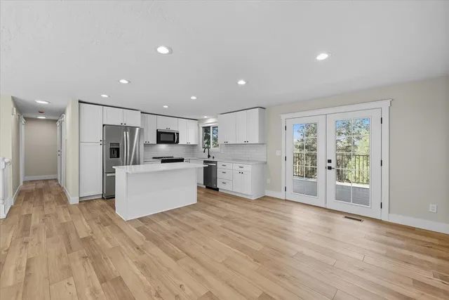 $585,000 | 11815 North King Arthur Drive, Spokane, WA 99218