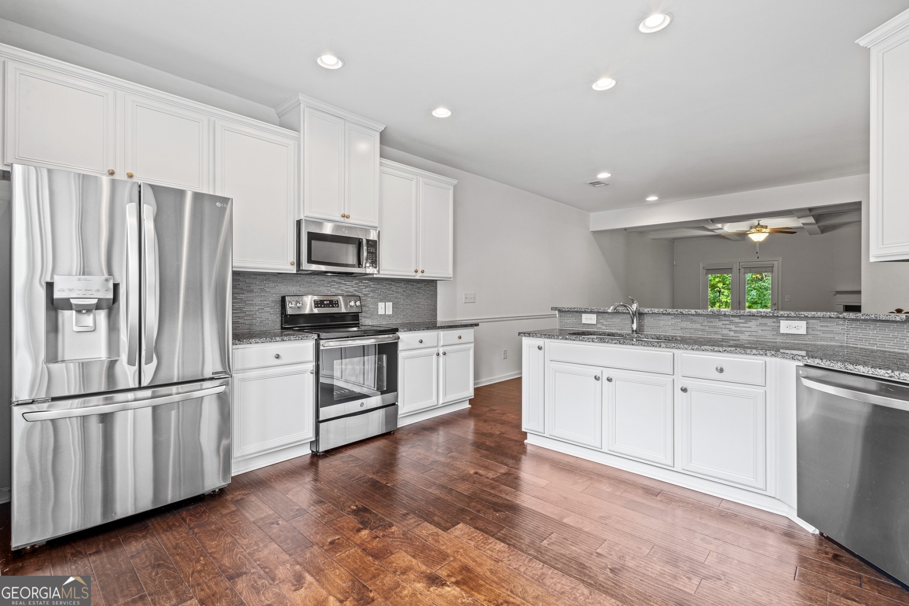 4284 Morning View Stone Mountain, GA 30083 - Photo 5 of 19