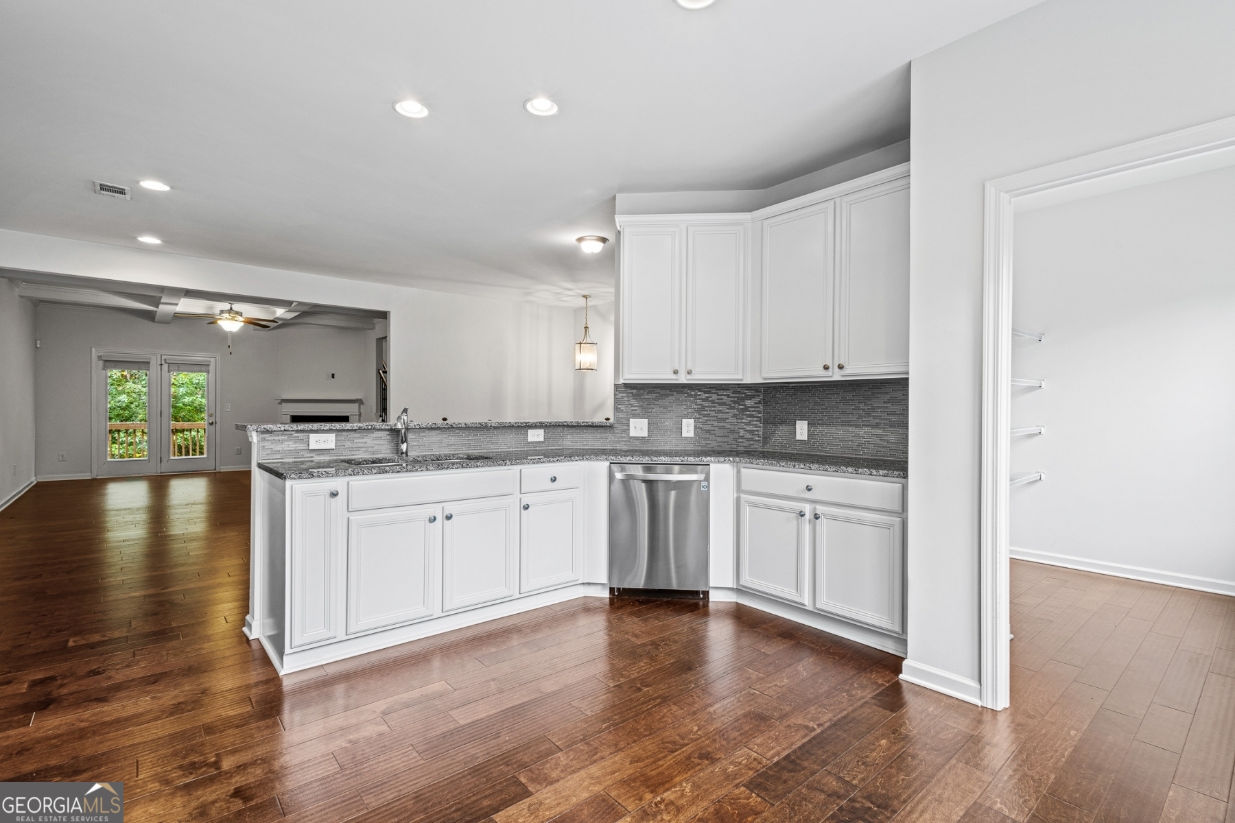 4284 Morning View Stone Mountain, GA 30083 - Photo 6 of 19