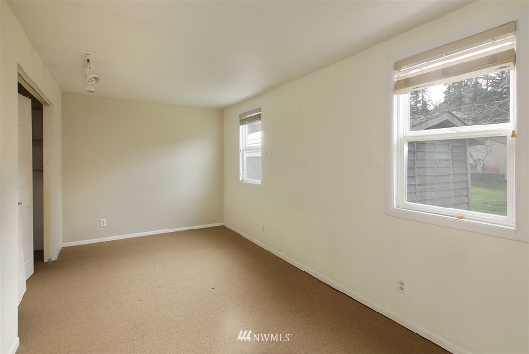 6834 Jim John Road Clinton, WA 98236 - Photo 12 of 27 Gallery Image 12
