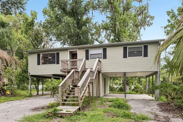 $295,000 | 18411 Autumn Mist Drive, Lutz, FL 33549