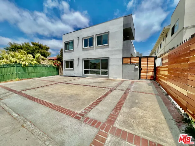 $3,495 | 2012 South Bedford Street, Unit 1A, Los Angeles, CA 90034