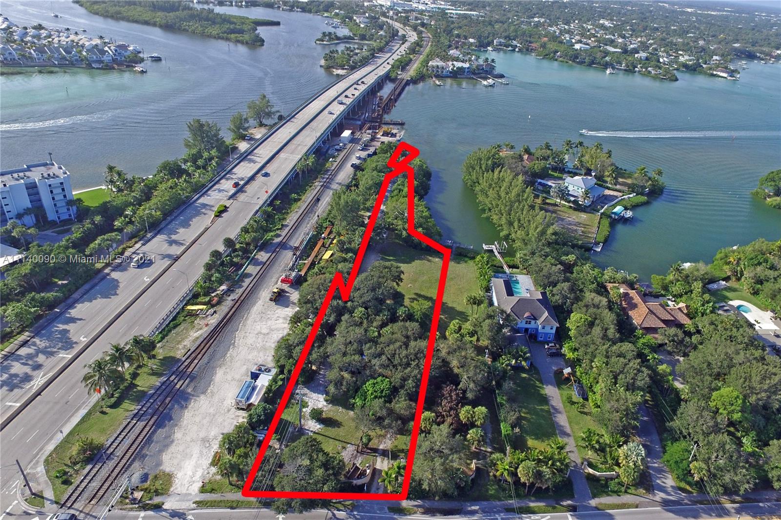 210 West Riverside Drive Jupiter, FL 33469 - Photo 2 of 22