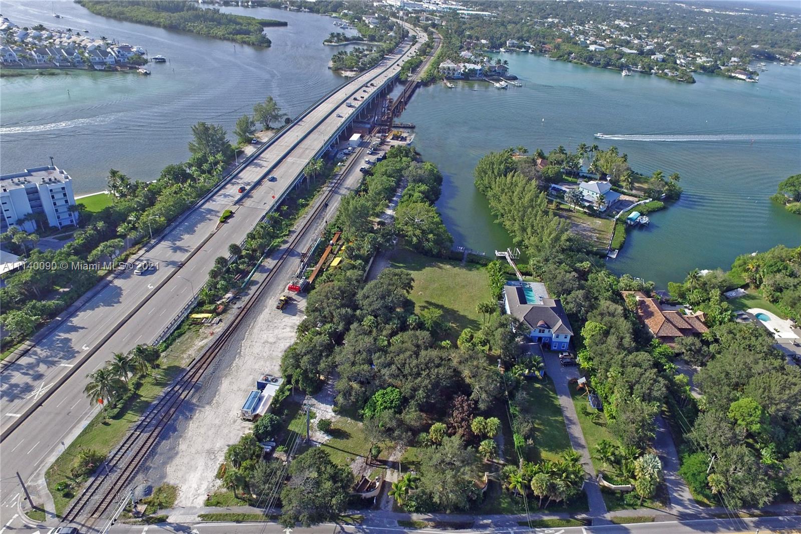 210 West Riverside Drive Jupiter, FL 33469 - Photo 3 of 22