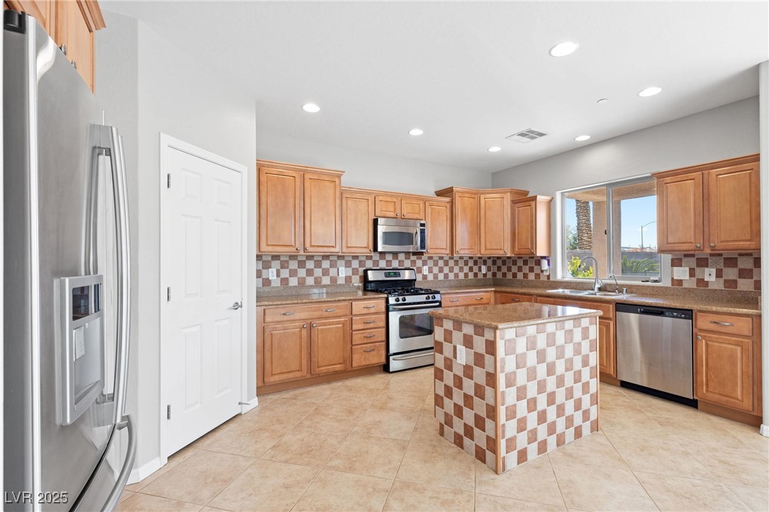 81 Lovage Street Henderson, NV 89002 - Photo 14 of 63