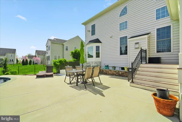 $1,600,000 | 42470 Fawn Meadow Place, Chantilly, VA 20152