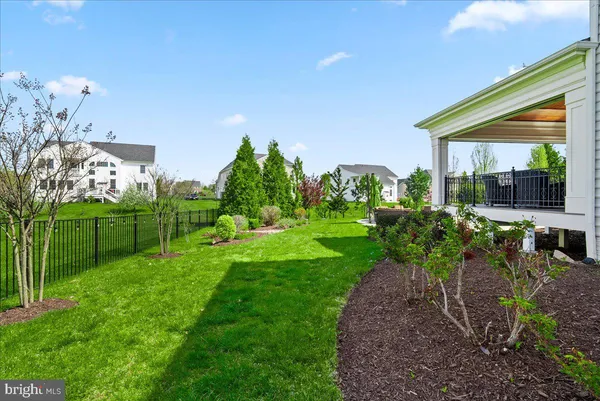 $1,600,000 | 42470 Fawn Meadow Place, Chantilly, VA 20152