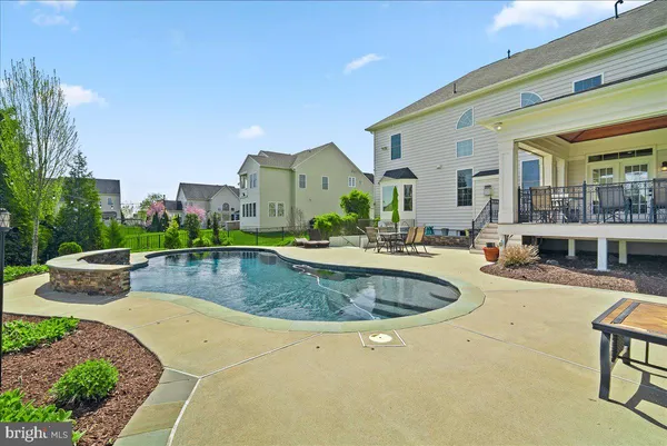 $1,600,000 | 42470 Fawn Meadow Place, Chantilly, VA 20152