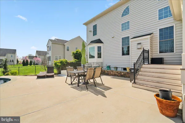 $1,600,000 | 42470 Fawn Meadow Place, Chantilly, VA 20152