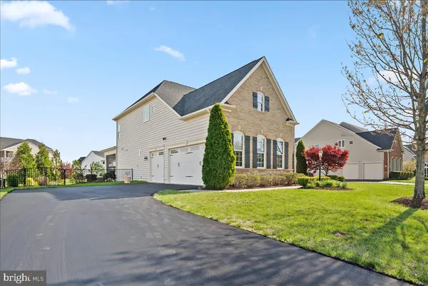 $1,600,000 | 42470 Fawn Meadow Place, Chantilly, VA 20152