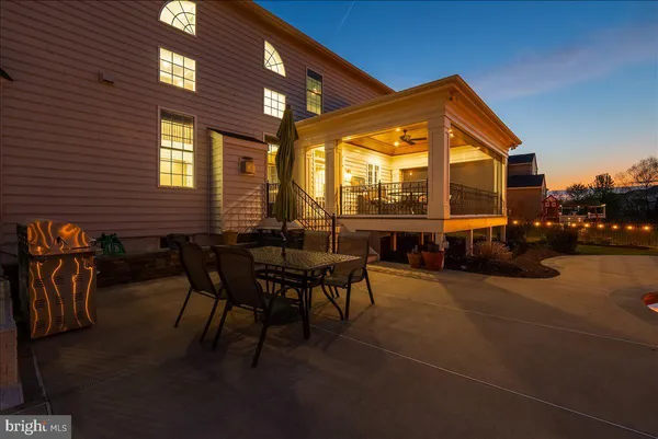 $1,600,000 | 42470 Fawn Meadow Place, Chantilly, VA 20152