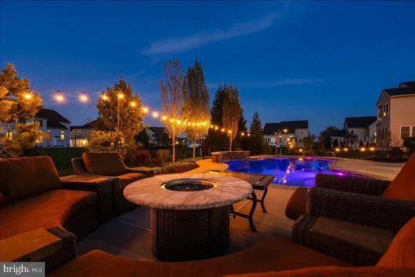 $1,600,000 | 42470 Fawn Meadow Place, Chantilly, VA 20152
