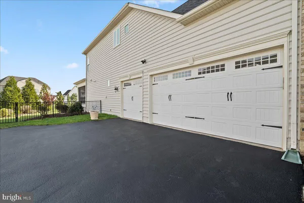 $1,600,000 | 42470 Fawn Meadow Place, Chantilly, VA 20152