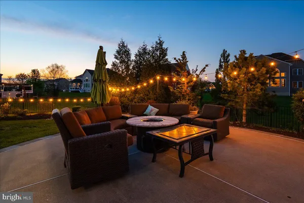 $1,600,000 | 42470 Fawn Meadow Place, Chantilly, VA 20152
