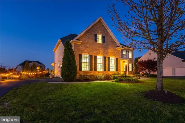 $1,600,000 | 42470 Fawn Meadow Place, Chantilly, VA 20152