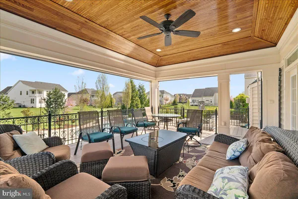 $1,600,000 | 42470 Fawn Meadow Place, Chantilly, VA 20152