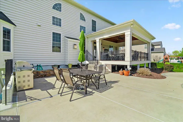 $1,600,000 | 42470 Fawn Meadow Place, Chantilly, VA 20152