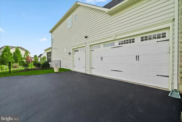 $1,600,000 | 42470 Fawn Meadow Place, Chantilly, VA 20152