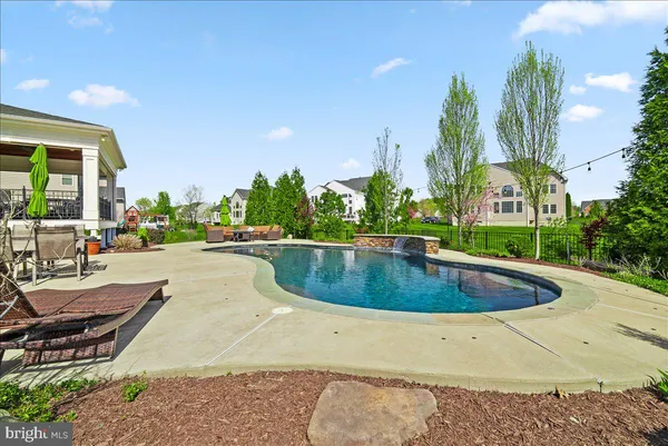 $1,600,000 | 42470 Fawn Meadow Place, Chantilly, VA 20152