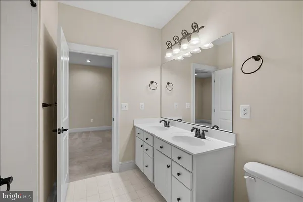 $1,600,000 | 42470 Fawn Meadow Place, Chantilly, VA 20152